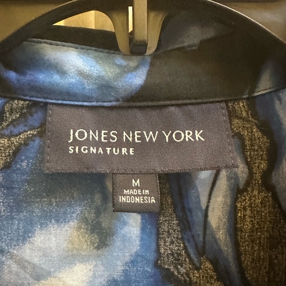Jones New York Signature 100% cotton blouse size medium - Picture 7 of 9